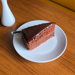 เค้กช้อคโกแลตหน้านิ่ม Soft Ganache