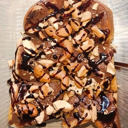 ปังปิ้ง นูเทลล่า เม็ดมะม่วง ราดซอสช็อคโกแลต