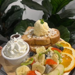 โทสต์ผลไม้รวม