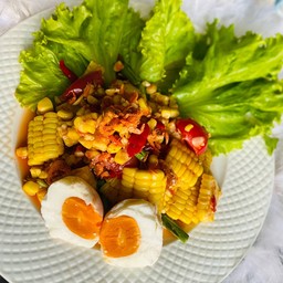 ตำข้าวโพดไข่เค็ม