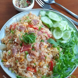ข้าวผัดแหนม
