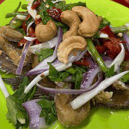 ยำปลาสลิด