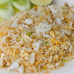 ข้าวผัดปูกล่องเล็ก