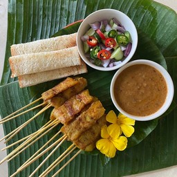 หมูสะเต๊ะยัยหมู หมู่บ้านดิเอมเมอรัลพาร์ค2