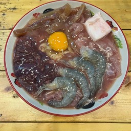 หมูกระทะชุดกลาง