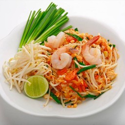 ผัดไทยกุ้งสด