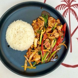 ข้าวราดผัดพริกเผา