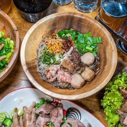 ก๋วยเตี๋ยวเรือเนื้อเปื่อย พิเศษ