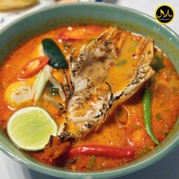 ก๋วยเตี๋ยวต้มยำน้ำข้นกุ้งแม่น้ำ