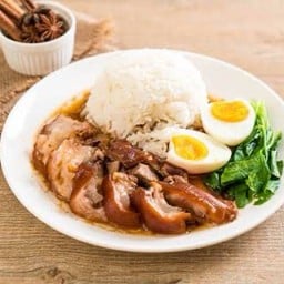 ข้าวขาหมูจุฬา ราดหน้ายอดผัก สุขุมวิท 64