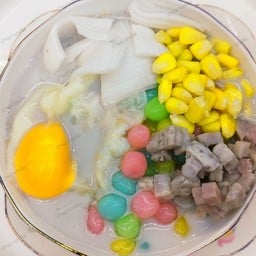บัวลอยทรงเครื่องไข่หวาน