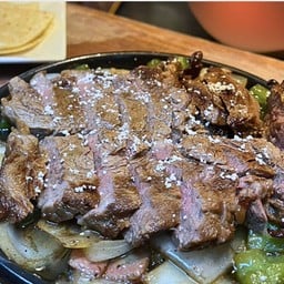 ALAMBRES STEAK FAJITA