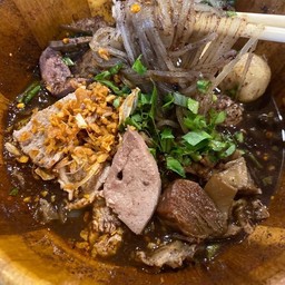 ก๋วยเตี๋ยวเรือเนื้อเปือย