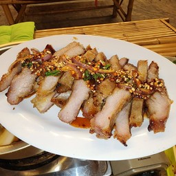 คอหมูย่างแท้