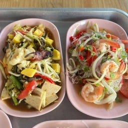 ถวิล ส้มตำ แบริ่ง 6 สันติคาม ซอย4