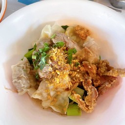 เกีี๊ยวแห้ง,น้ำ หมูกรอบ