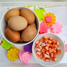 ไข่เจียว + ปูอัด (กับข้าว)