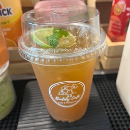 ชาเขียวน้ำผึ้งมะนาว