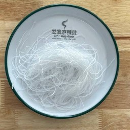 วุ้นเส้น