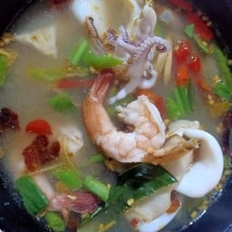 ต้มยำทะเลน้ำใส