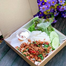 ข้าวกะเพราไก่สับ