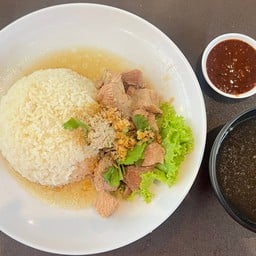 ข้าวหน้าหมูตุ๋น