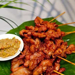 หมูทอดเสียบไม้ติดมัน 1 ไม้ (มันฉ่ำมาก)