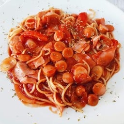 พาสต้าซอสมะเขือเทศหมูสับ+ไส้กรอก+แฮม(ขายดี)