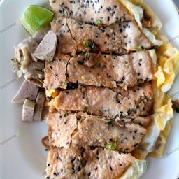 ข้าวเกรียบปากหม้อใส่ไข่