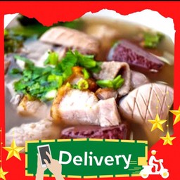 ต้มเลือดหมู(หมูสับก้อน+เลือด+ผัก+หมูกรอบ)