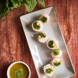 ปอเปี๊ยะหมูยอสด บางกอก