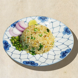 ข้าวผัดปลาเค็ม