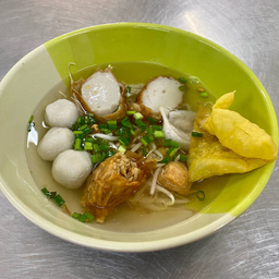 เกี๊ยมอี๋น้ำใส