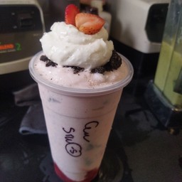 Cookie&Cream Strawberry หวานน้อย