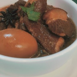 พะโล้หมูตุ๋น สูตรเมืองตรัง (กับข้าว)