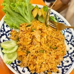 ข้าวผัดต้มยำ