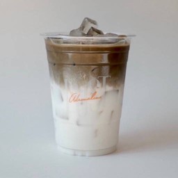 Iced Hojicha Latte