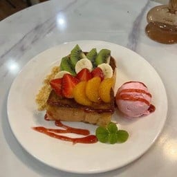 คาราเมลโทสต์ ฟรุ๊ตสลัด