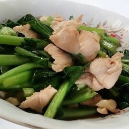 ข้าวคะน้าไก่ชิ้น+ไข่ดาว