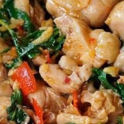 ผัดกระเพราไก่(เป็นกับข้าว)