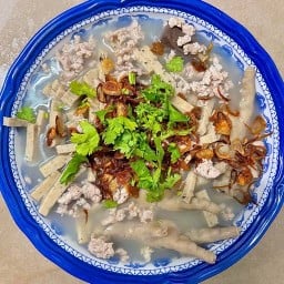 วรรณเทพ ก๋วยจั๊บญวนอุบล เส้นสด สาขา 2 เพชรเกษม