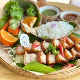 เซทข้าวหมูกรอบซีฟู้ด