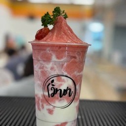 สตรอเบอรี่สมูทตี้