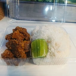 ข้าวยำหมูแซ่บ(ไม่ผัก)