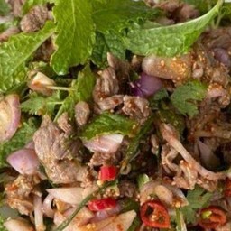 พล่าเนื้อ