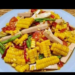 ตำข้าวโพดใส่หมูยอ