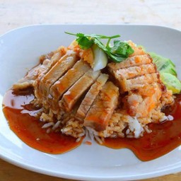 ข้าวหมูกรอบ