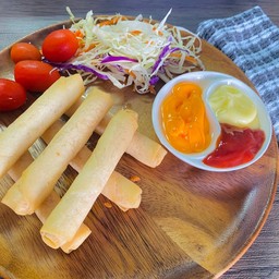 เปาะเปี๊ยะแฮมชีสไก่