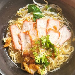 ก๋วยเตี๋ยวหมูแดง