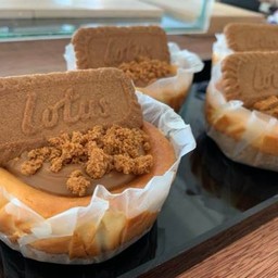 Lotus Biscoff New York Cheese Cake
